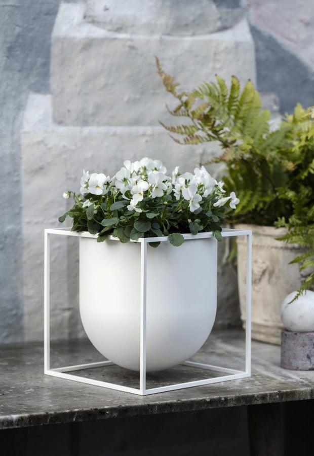 Kubus Flowerpot 23 - Vase/Skjuler - Hvid - H23cm - by Lassen