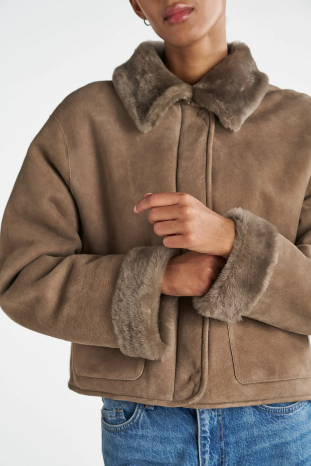 Oriana Coat - Beige - 100% Lammeskind - O'Tay