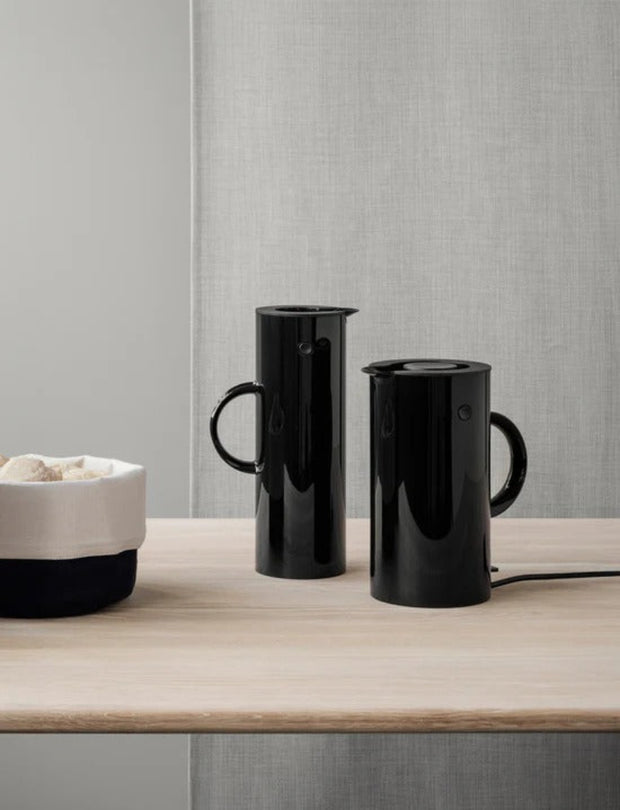 EM77 Elkedel - 1,5 L - Black - Stelton
