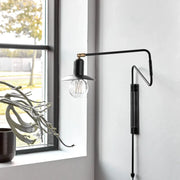 Væglampe - Swing - Sort - House Doctor