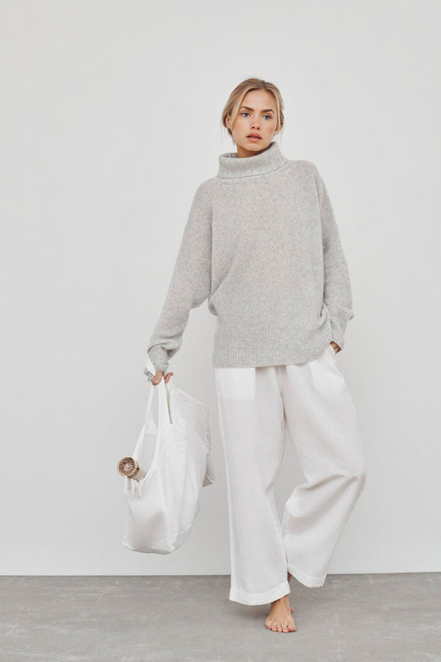 Hanne Turtleneck - Pullover - Light Grey - 75% Cashmere/25% Silke - Care by Me